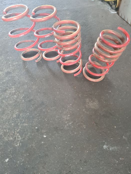 Комплект Спортивних пружин відомого бренду перед зад на Фіат 500.