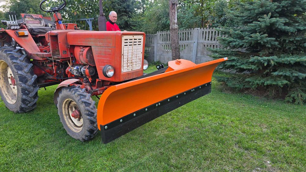 Pług śnieżny do Ciągnika Władymirec T-25 2M szer. Rusek