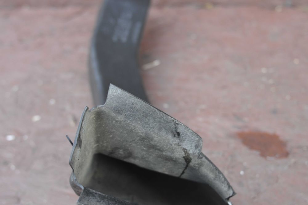 BMW E46 ORYGINALNY DOLOT powietrza do chłodniczki paliwa M57 / M47 OEM