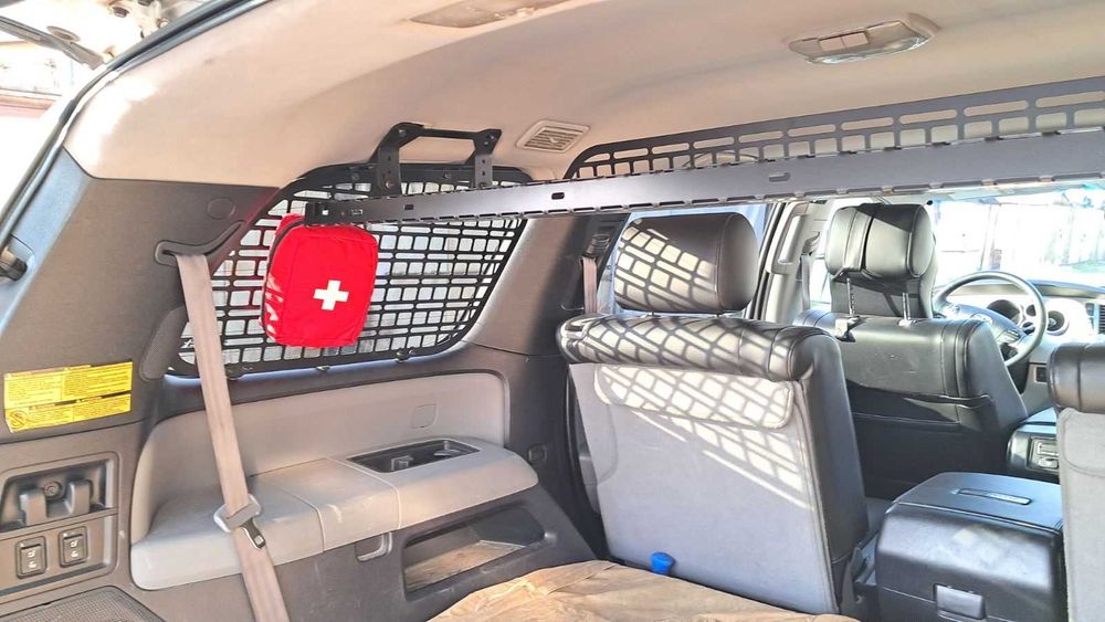 MOLLE-панелі на вікна Toyota Land Cruiser 200 / 100 XRoad Органайзер у багажник