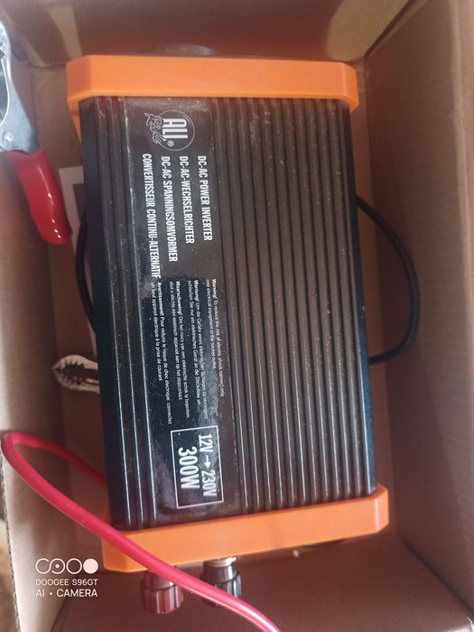 Продам iнвектор 12-220v