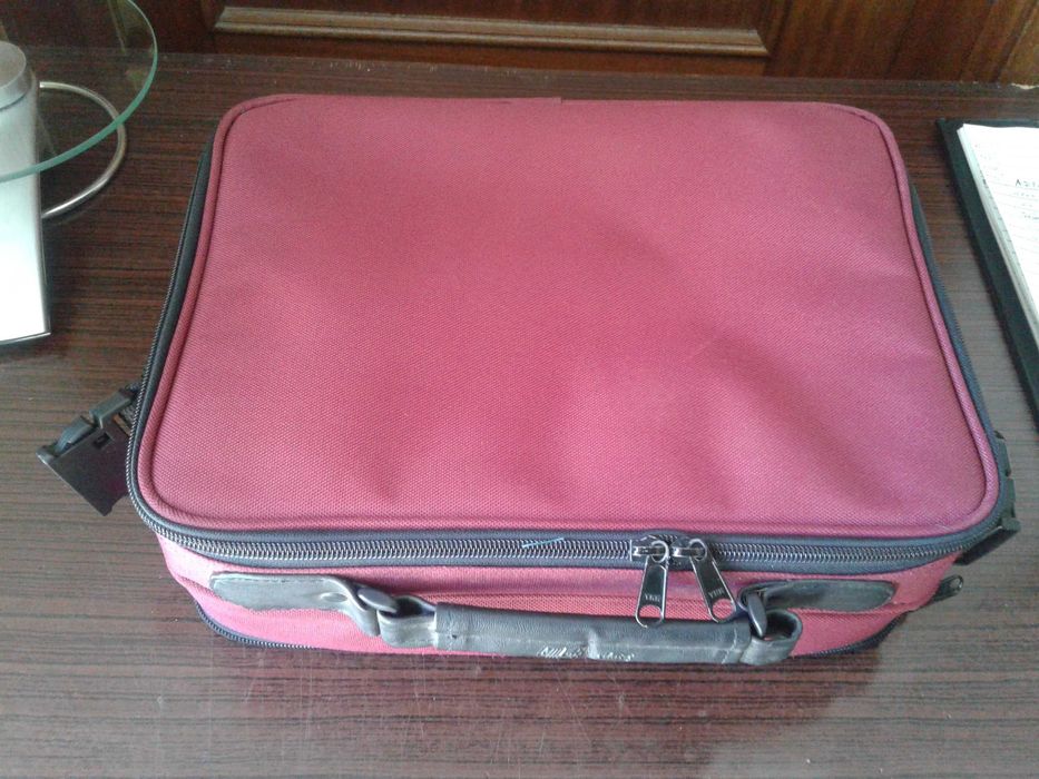 Mala de portátil, como NOVA!
