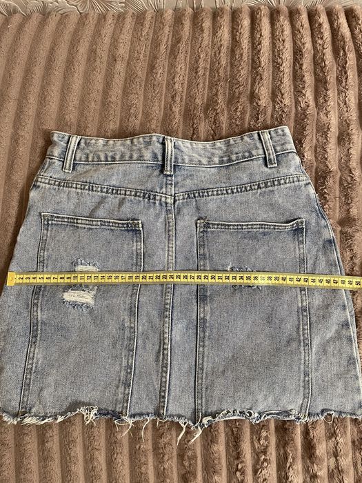 Джинсова юбка.