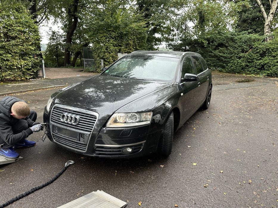 Авторозборка шрот розборка Ауді А6С6 А4 B6 7 стопи фари зеркала