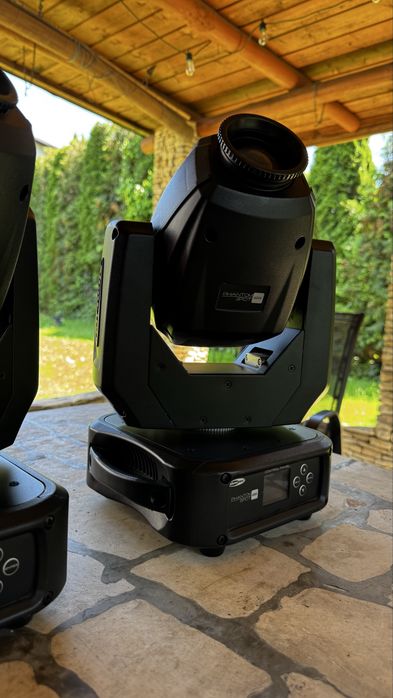 Showtec Phantom 65 głowice ruchome