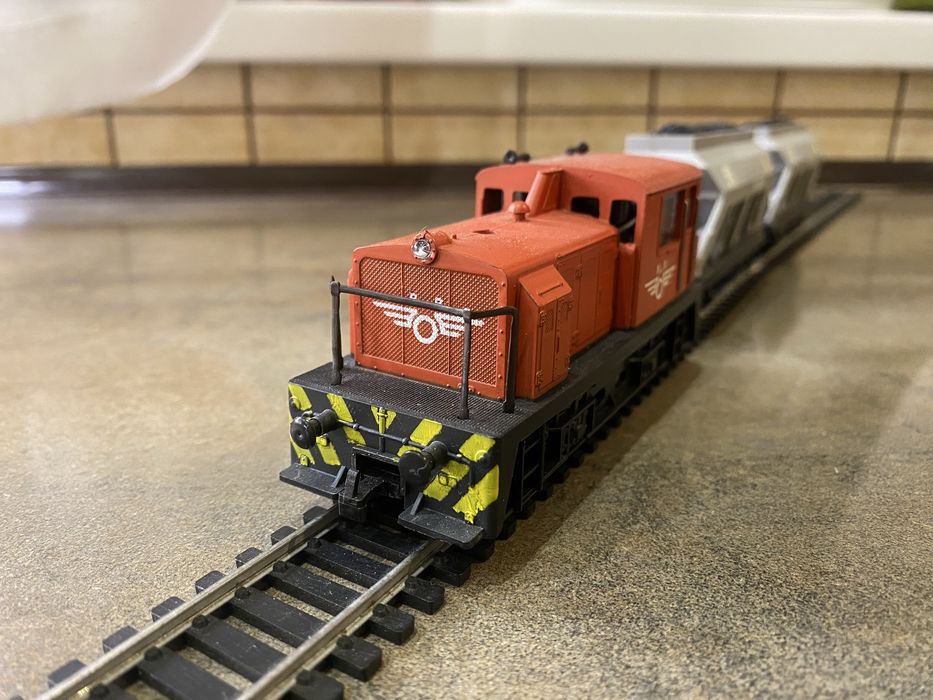 Модели вагонов  и тепловозов ж д  Liliput  HO. 1/87. Roco Piko