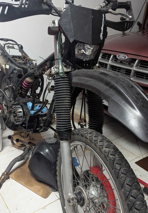Yamaha XT 350 MATRICULADA – Projeto (algum material novo+Forqueta DTR)