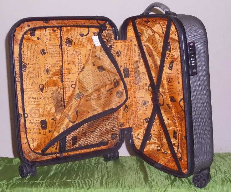 Чемодан пластиковый брендовый GABOL, 4 колеса, 48Х39Х19 см.