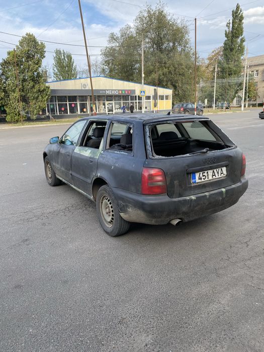 Продам Ауди А4Б5 бензин