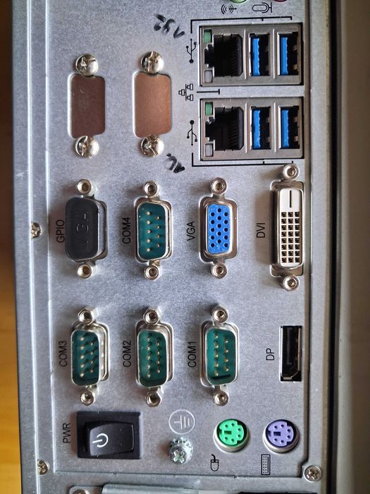 Komputer przemysłowy ADVANTECH IPPC-6152A