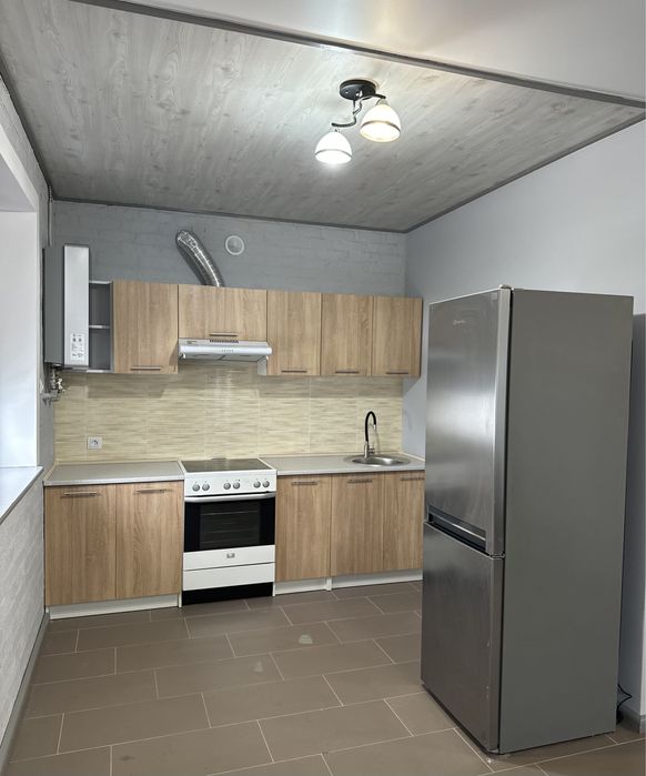 Здам 2-кім квартиру-студію