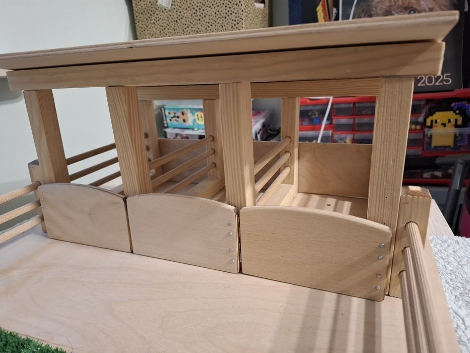 Stajnia stadnina dla koni Schleich drewniana sklejka 45x95 hand made