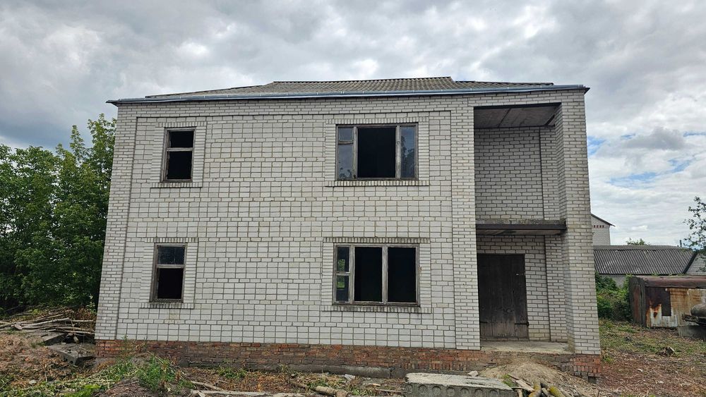 Новобудова яка коштує вдвоє дешевше ніж її побудувать Є відеоогляд