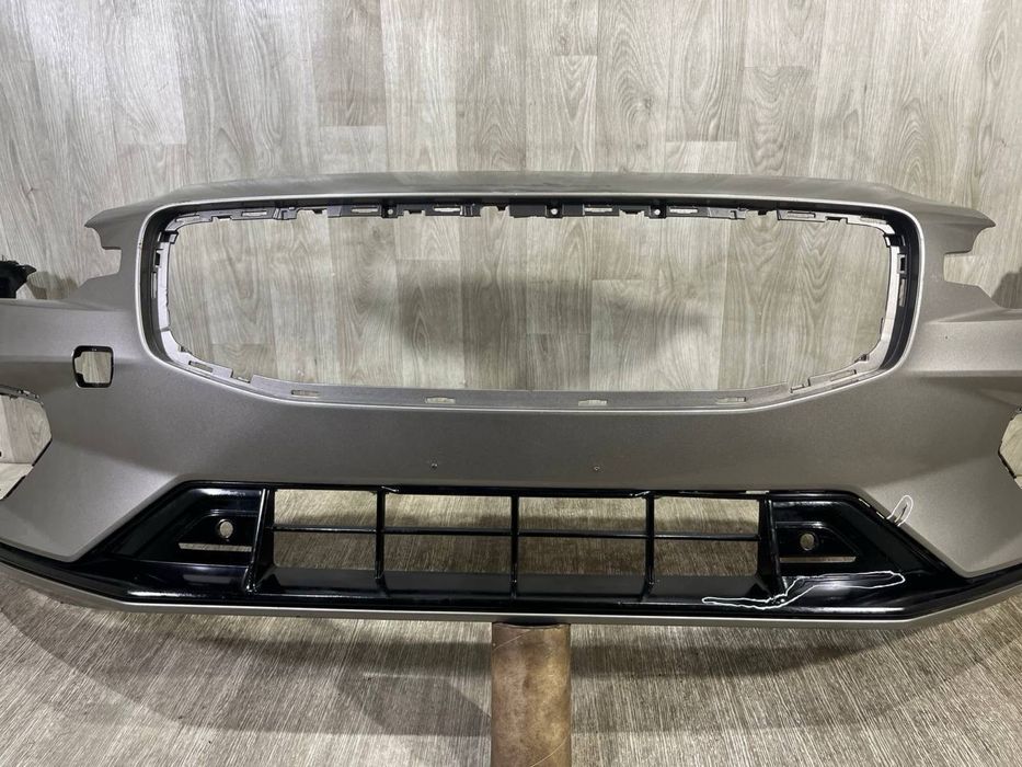 Бампер передний Volvo V60 2 S60 3 R-Design R Desing ( 2018 2019 2020 2021 2022 2023 2024 г. )