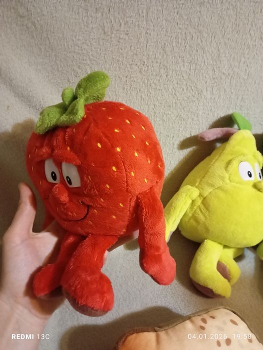 Грушка гриб капуста хліб трускавка