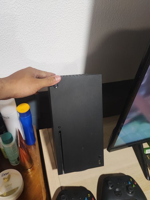 Xbox serie x 1tb 2 comandos