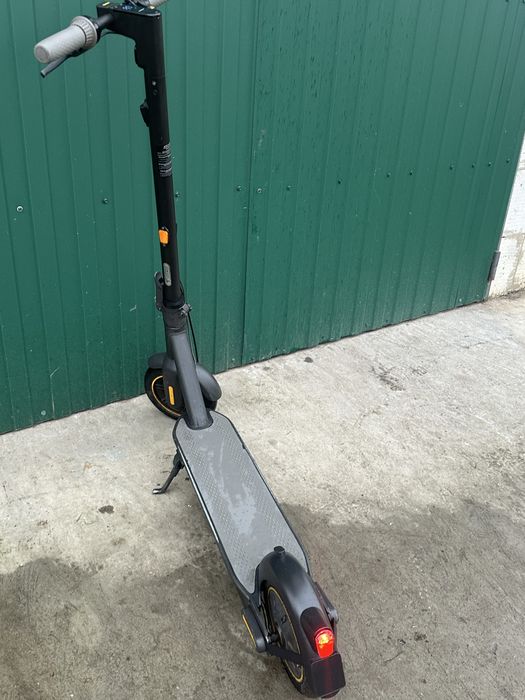 Продам ninebot g30 max