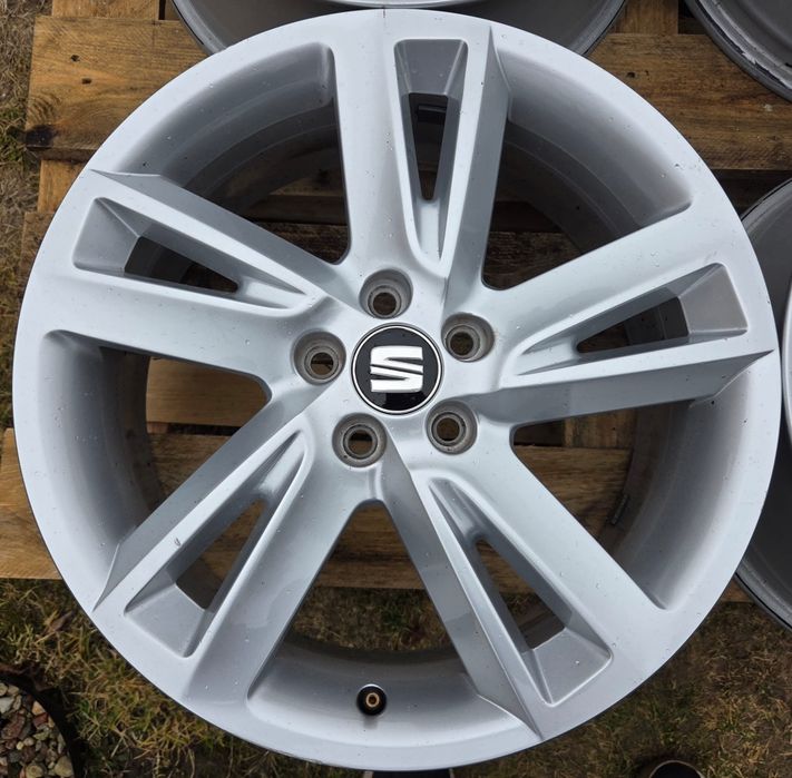 Felgi Oryginał Seat Arona Ibiza Kamiq Rapid Scala  6,5Jx17 ET48 5x100