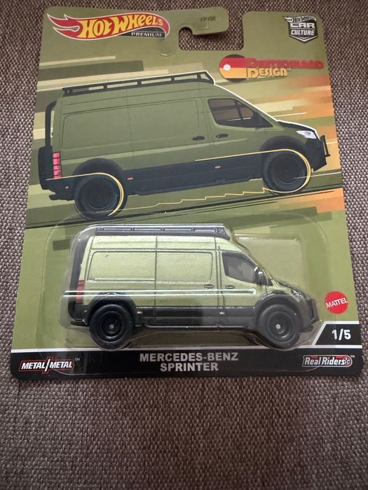 Hot Wheels Premium Mercedes Benz Sprinter