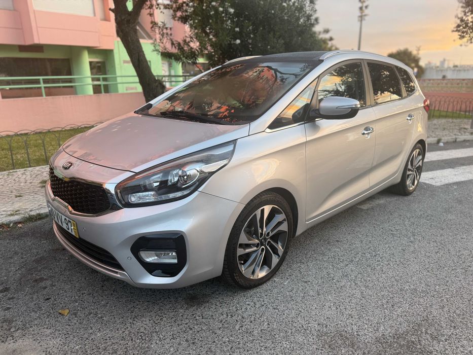 Kia Carens