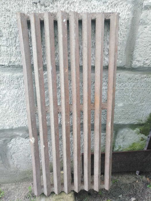 Продам решітки металеві + сітка