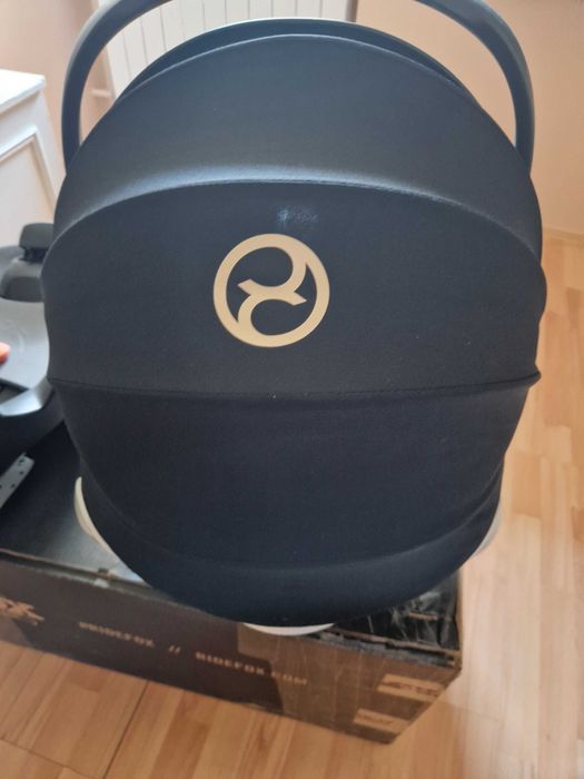 Cybex Cloud Z + baza samochodowa