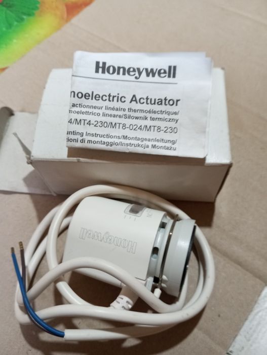 Термопривід Honeywell MT4-230-NC
(