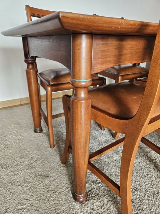 Mesa de Jantar com 4 cadeiras