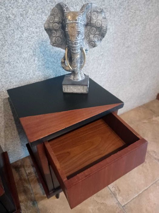 Mesa de cabeceira Vintage