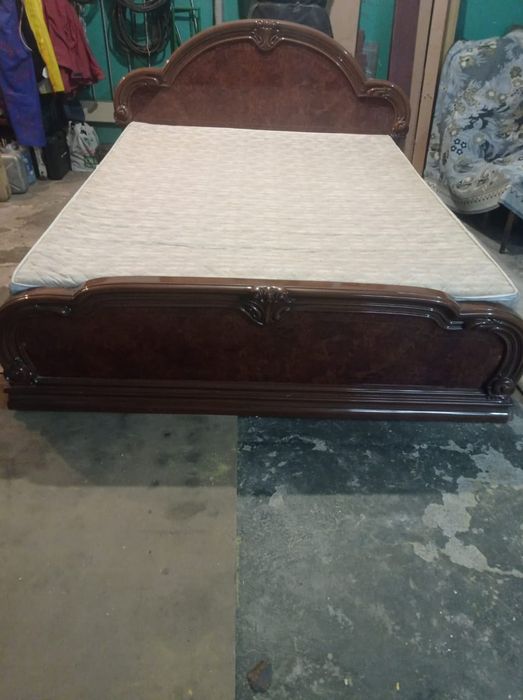 Ліжко двоспальне 205×180см