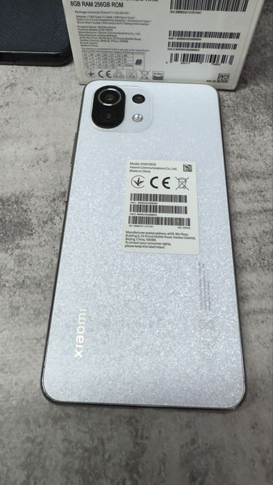 Xiaomi 11 lite 5G 8/256gb.