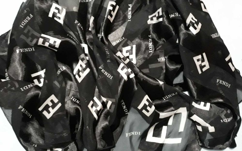 Apaszka chusta szal Fendi - NIE WYSYŁAM