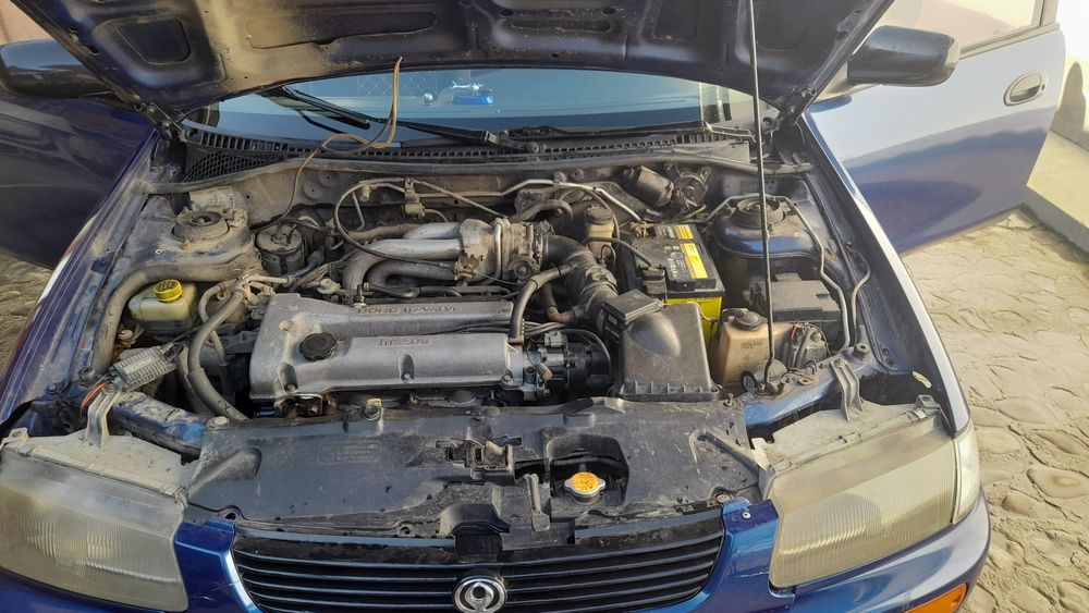 Продам мазду 323 1996р  1,5 бензин
