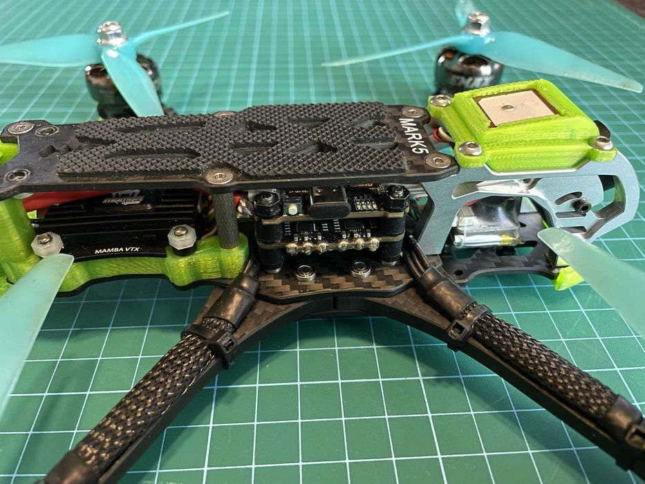 Dron FPV GEPRC Mark 5, analog. Gotowy do lotu.