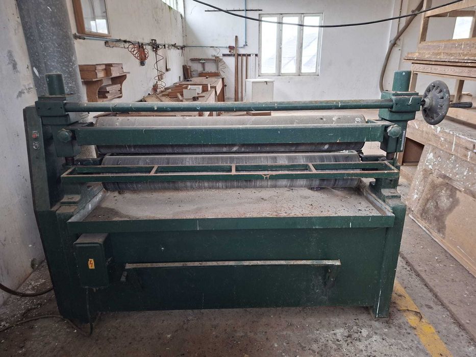 Máquina espalhadora de cola para madeira (industrial)