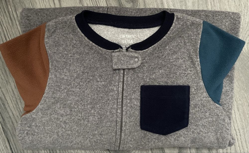 Флісовий чоловічок піжама Carter’s, розмір на 5 років (105-110 см).