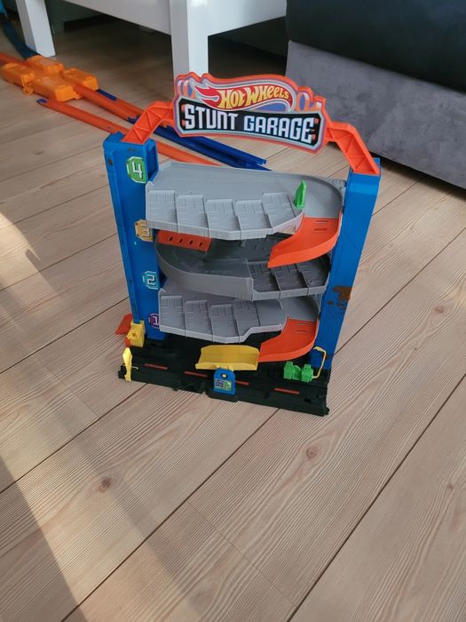 Garaż hot wheels