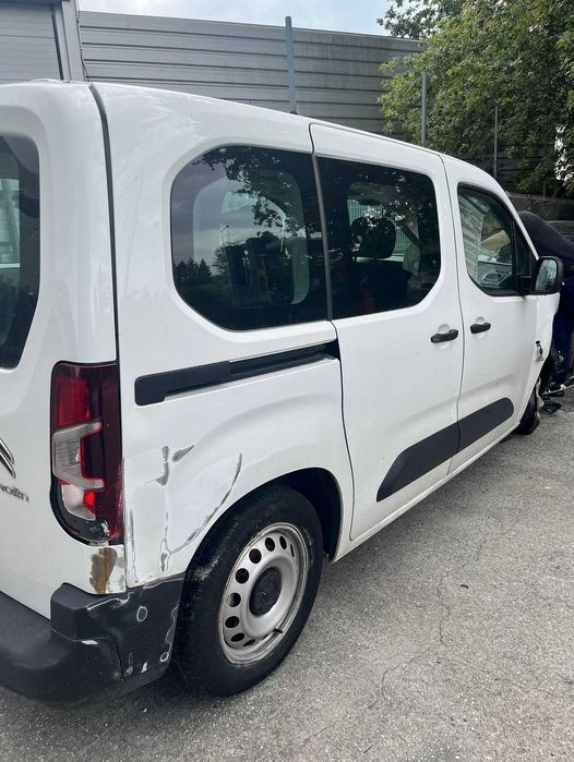 Citroen Berlingo 2022 para peças!