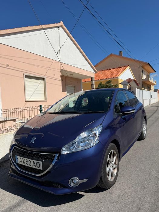Peugeot 208 2010