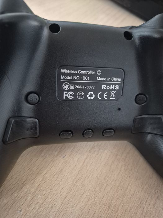 Бездротовий геймпад.