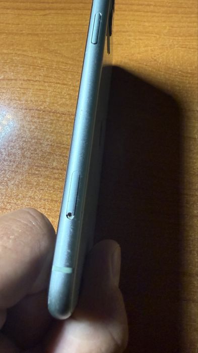 iphone 11 заблокирован icloud