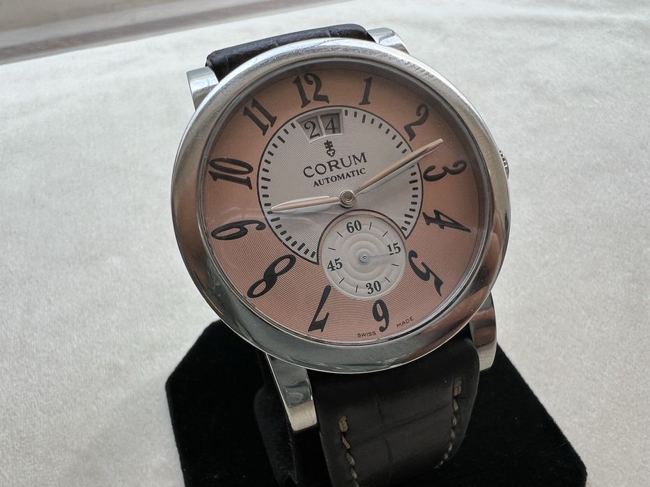 Relógio Corum Classical Grande Date