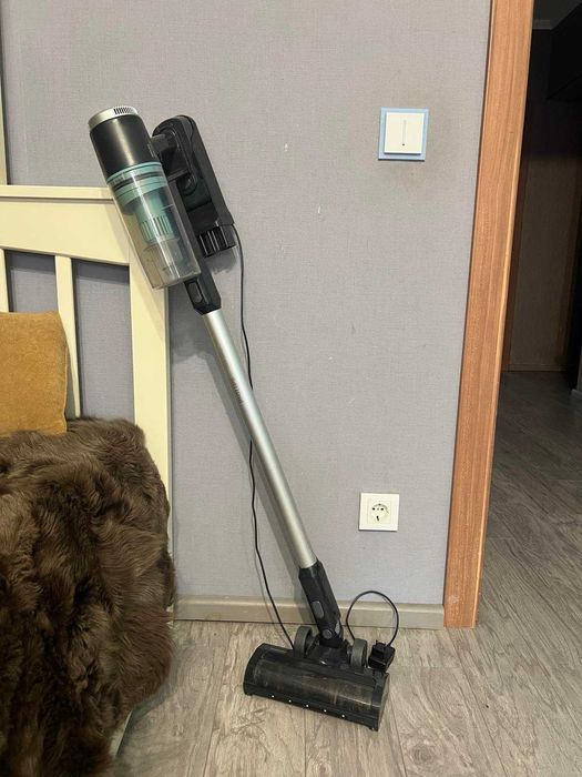 Миючий бездротовий пилосос PHILIPS серії 3000 XC3131/01