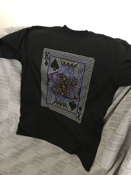 T shirt Rei de Espadas Brilhantes