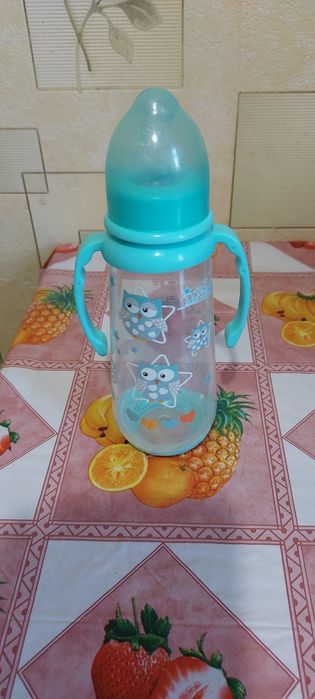 Детская бутылочка для кормления