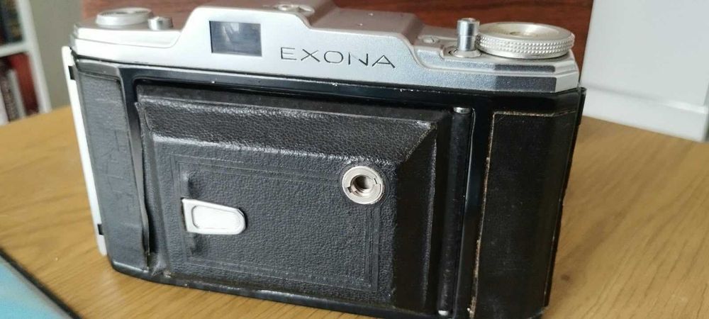 Máquina Fotográfica EXONA Vintage – Anos 1950 – Rara Peça de Coleção