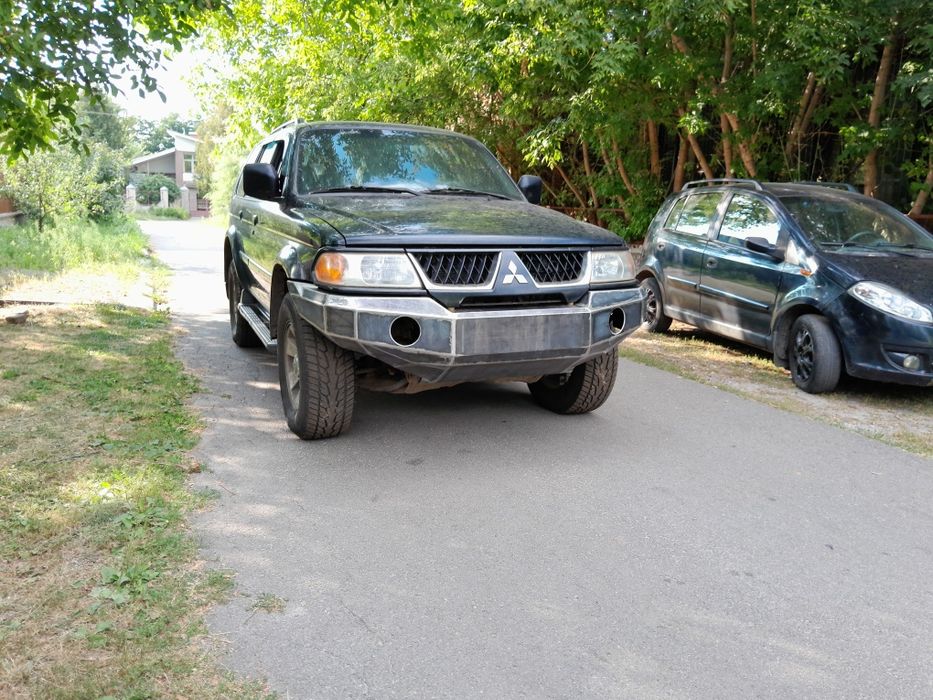 Бампер силовий металевий Mitsubishi Pajero Sport