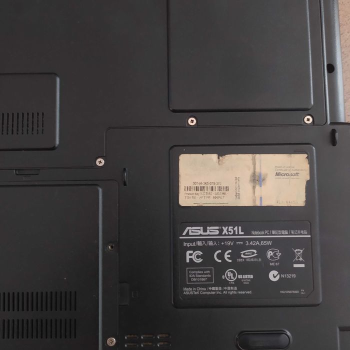 Portátil ASUS X51L Series