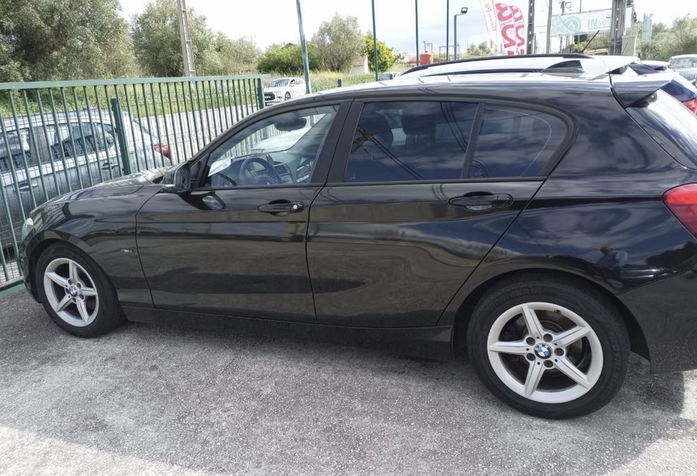 Bmw 116D F20 sport efficient dynamics vendo ou troco