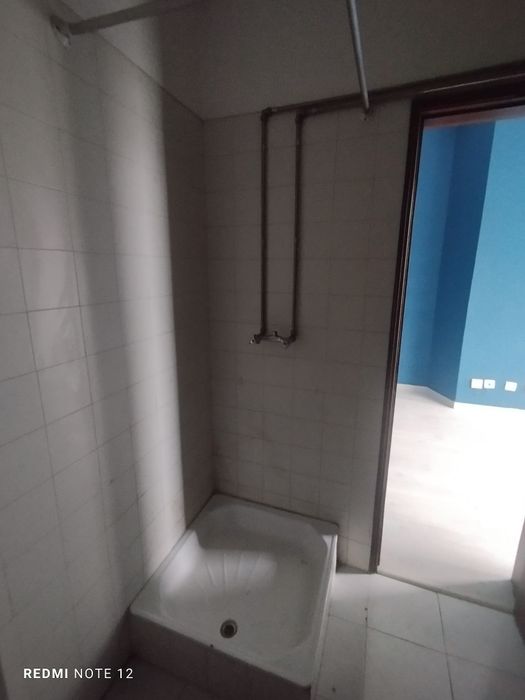 Loja em Coimbra para arrendamento.